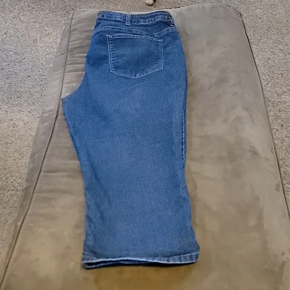 Lee Riders Capris - Picture 3 of 4